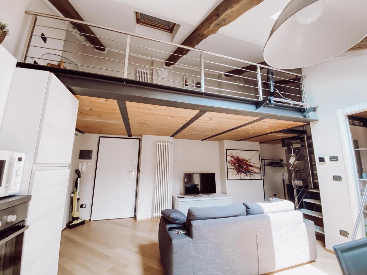 Historic Center Charming Apartment Free Wi-Fi Savigliano Eksteriør billede