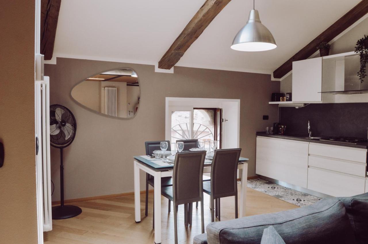 Historic Center Charming Apartment Free Wi-Fi Savigliano Eksteriør billede