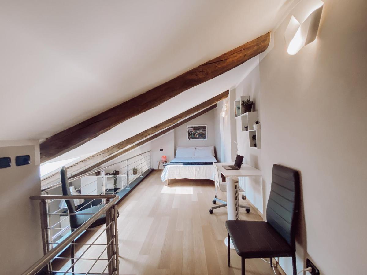 Historic Center Charming Apartment Free Wi-Fi Savigliano Eksteriør billede